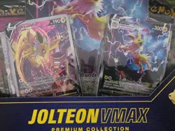 Pokemon TCG Jolteon VMAX Premium Collection Box SWSH183 SWSH184 Evolving Skies - Image 3