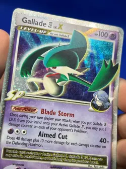 2009 Pokemon Rising Rivals Gallade E4 Lv.X. 106/111 Ultra Rare DMG/CREASED - Image 4