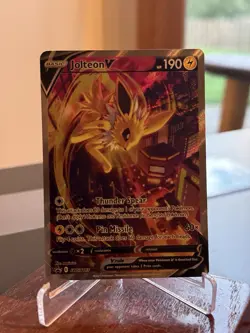 Pokemon Jolteon v SWSH183 Black Star Promo Holo Card Near Mint Condition - Image 1