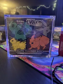 Evolving Skies Elite Trainer Box Umbreon Pokemon -please Read Description- - Image 1