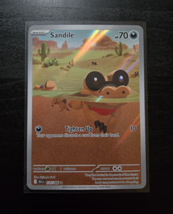 Pokemon Sandile 135/086 SV: Black Bolt Illustration Rare Holo - Image 1