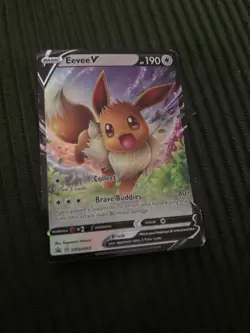 Eevee V SWSH065 SWSH: Sword & Shield Promo Cards Holo - Image 1