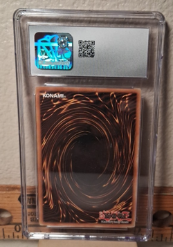 2006 Yugioh CGC 8 NM-MT Five-Headed Dragon SD09-ENSS1 Ultra Rare Limited Ed - Image 2