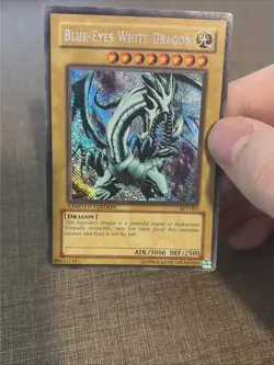Yugioh Blue-Eyes White Dragon BPT-003 2002 Collectors Tin REVERSE FOIL ERROR - Image 1