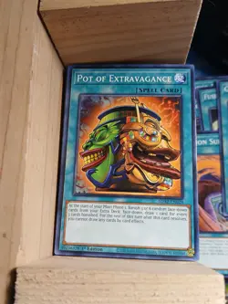 Pot of Extravagance SDAZ-EN028 Structure Deck: Albaz Strike 1st Edition - Image 1