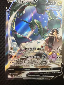 Rayquaza V 194/203 Evolving Skies Full Art Rapid Strike UR Holo EN 210HP Mint - Image 2