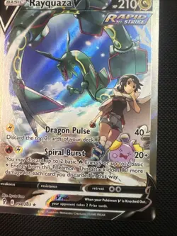 Rayquaza V 194/203 Evolving Skies Full Art Rapid Strike UR Holo EN 210HP Mint - Image 3