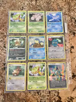 Lot of 18 Pokemon Trading Cards 2007 Plastic Sleeve Holo Foil Shiftry Rainbow - Image 2
