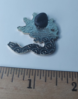 Pokemon Zygarde Collector Pin 2017 Enamel TCG Official Pin - Image 2