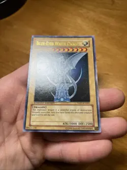 Konami Yu-Gi-Oh! TCG Blue-Eyes White Dragon YAP1-EN001 Ultra Rare Holo VLP/NM - Image 5