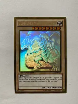 Yu-Gi-Oh! TCG Blue-Eyes White Dragon Gold Ghost Rare Card GLD5-EN001 LP LTD ED. - Image 1