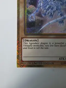 Yu-Gi-Oh! TCG Blue-Eyes White Dragon MVP1-ENGV4 Gold Secret Rare Limited Edition - Image 2