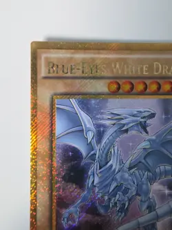 Yu-Gi-Oh! TCG Blue-Eyes White Dragon MVP1-ENGV4 Gold Secret Rare Limited Edition - Image 5