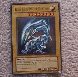 Konami Yu-Gi-Oh! TCG Blue-Eyes White Dragon Starter Deck: Kaiba SDK-E001 EN - Image 1