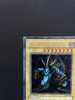 Yugioh Tri-Horned Dragon LOB-000 Secret Rare 1st Edition Asian English Print LP - Image 2