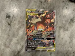 Pokemon Reshiram & Charizard GX SM201 TAG TEAM Promo Holo JUMBO 270 HP Card SM - Image 1