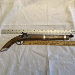 Vintage Disneyland Disney Wooden Pirates Frontierland Pistol Cap Gun 19 In. 1981 - Image 2