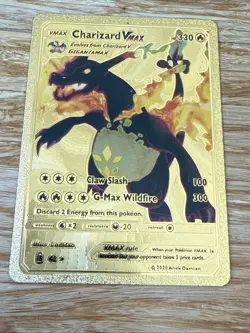 Charizard Vmax Gigantamax HP 330 Gold Rare Pokemon TCG - Image 3