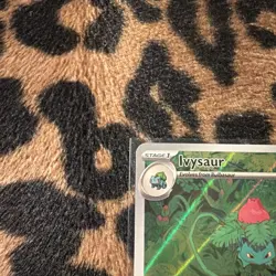 Ivysaur 167/165 Scarlet & Violet 151 Illustration Rare Full Art Holo Pokemon TCG - Image 2