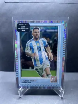 Lionel Messi 2025/26 HOLO Donruss Road To FIFA World Cup #154 Argentina - Image 1