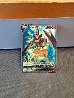 Pokemon TCG Sword & Shield SWSH248 Kleavor V Black Star Promo NM / M - Image 1