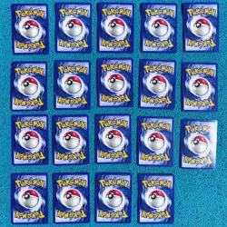 Vintage 2001 Pokemon Neo Revelation HP-DMG TCG 19 Card Lot, Common & Uncommon - Image 2