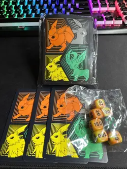 Evolving Skies ETB Card Sleeves, Dice And 3 Dividers - Image 1