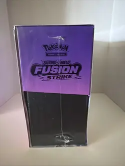 Pokemon TCG Fusion Strike Elite Trainer Box Sword & Shield ETB - Image 5