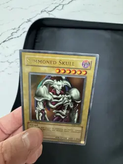 Konami Yu-Gi-Oh! TCG Summoned Skull MRD-003 Metal Raiders 1st Ed Holo UR EN - Image 4
