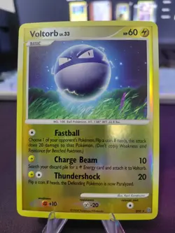 Voltorb - SH3 - Pokemon Diamond & Pearl: Stormfront Reverse Rare Reverse Holo - Image 1