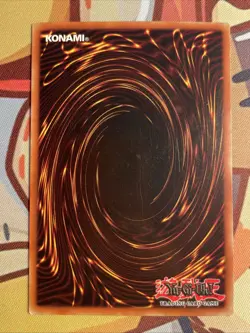 Blue-Eyes White Dragon - Yu-Gi-Oh! Vintage Card - SDK-001 - Ultra Rare LP+++ - Image 4