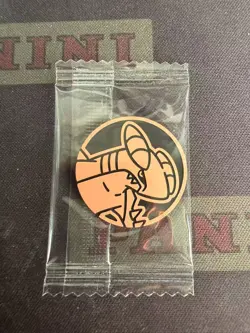 POKEMON CARD OFFICIAL COIN Garchomp Chinese LIMITTED - Image 1