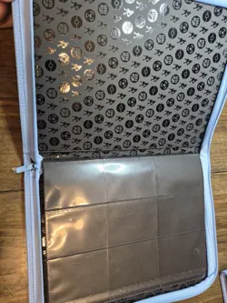 Ultra Pro Zippered PRO Binder 9-Pocket Pokemon Elite Series Lucario - Image 2