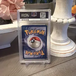 1999 POKEMON BASE SET UNLIMITED #4 CHARIZARD-HOLO PSA 8 - Image 2