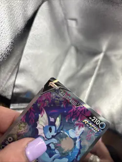 Vaporeon V SWSH181 SWSH: Sword & Shield Promo Cards Holo - Image 4