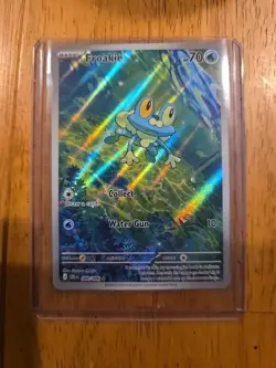 The Pokemon Company Froakie 038/064 Shrouded Fable IR Holo Full Art 70 HP - Image 1