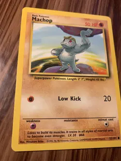 Machop 52/102 Base Set Basic Common 1999 Pokemon Card TCG - Image 2
