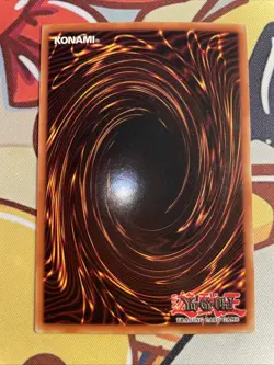 Blue-Eyes White Dragon SDK-001 Unlimited Ultra Rare Yu-Gi-Oh Near Mint Vintage - Image 2