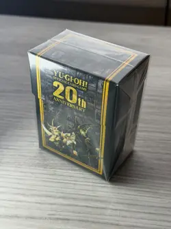 Yugioh TCG 20th Anniversary - Yugi & Dark Magician - Etched/Holo - Deck Box - Image 3