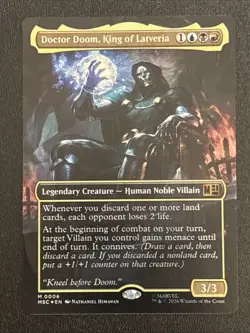MTG Commander: Marvel Super Heroes Doctor Doom, King of Latveria Borderless Foil - Image 1