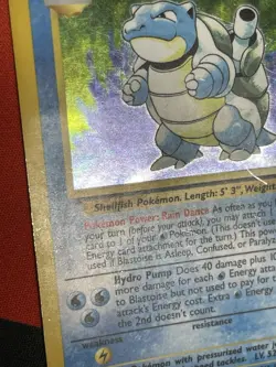 1999 Pokemon Base Set Unlimited Blastoise Rare Holo #2/102 (DMG/HP-) - Image 5