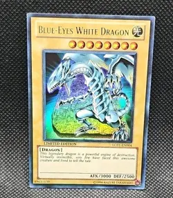 Blue-Eyes White Dragon LC01-EN004 Yu-Gi-Oh Limited Edition - NM - Image 1