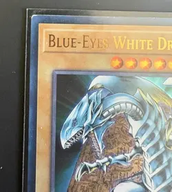 Yu-Gi-Oh Blue-Eyes White Dragon Ultra Rare Holo SDBE-EN001 - Image 4