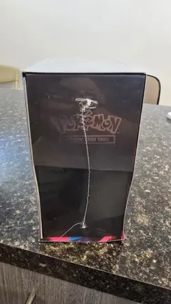 Pokemon Pitch Black Etb - Image 2