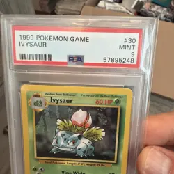 PSA 9 Mint Ivysaur 30/102 Pokemon Card Base Set Unlimited🔥📈 - Image 2