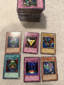Yu-Gi-Oh 235 Card Lot Mixed Vintage Sets Commons Collection Clearout 2002-2004 - Image 3