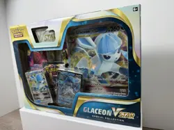 2022 Pokemon Glaceon VStar Special Collection Box Sealed Pokemon - Image 3