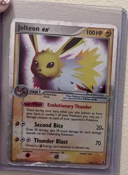 JOLTEON EX 109/113 HOLO EX RARE DELTA SPECIES POKEMON EX RARE MITSUHIRO ARITA - Image 1