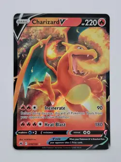 Charizard V 018/159 Holo V Rare Crown Zenith Pokemon Near Mint - Image 1