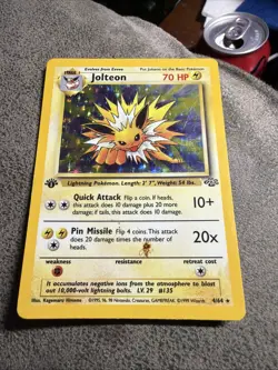 Pokemon TCG Jolteon 1st Edition Jungle Set #4/64 Non-Holo Rare Card - Image 1